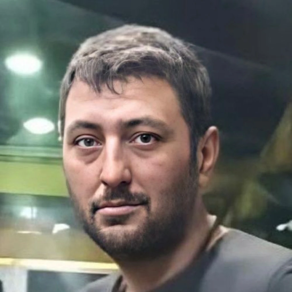 بهرام زاهدی